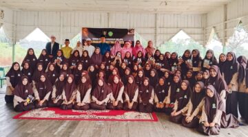 90 Santri Selatpanjang Ikuti Syarahan Sastra Budaya dari LAMR